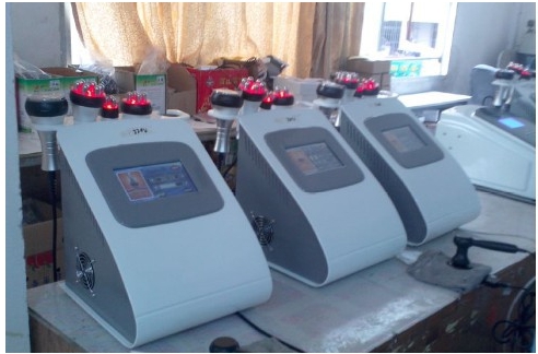 máquina da cavitação do laser Lipo do diodo 650nm, máquina gorda CW da cavitação do ultra-som